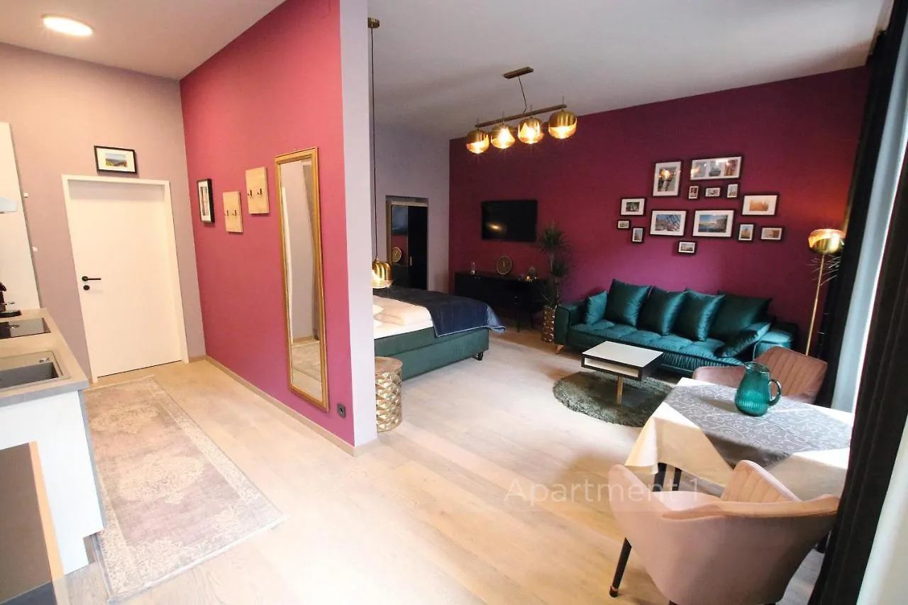 Street Living Hotel - Apartments Vienna 0*,